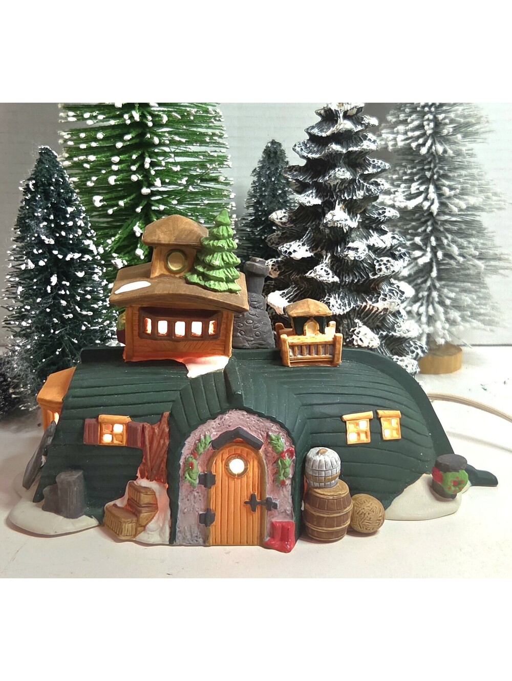 DEPT 56 DICKENS VILLAGE PEGGOTTY'S SEASIDE COTTAGE DAVID COPPERFIELD 55506 EUC